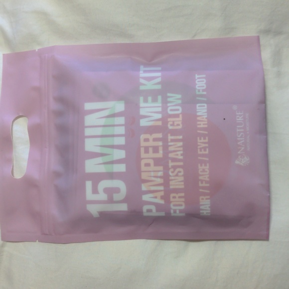 NWT! 15 minute pamper kit - Picture 1 of 3